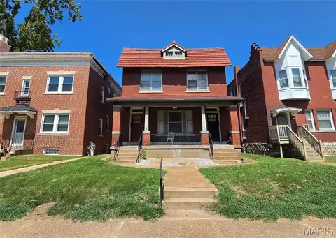 6011 Waterman Blvd, Saint Louis, MO 63112