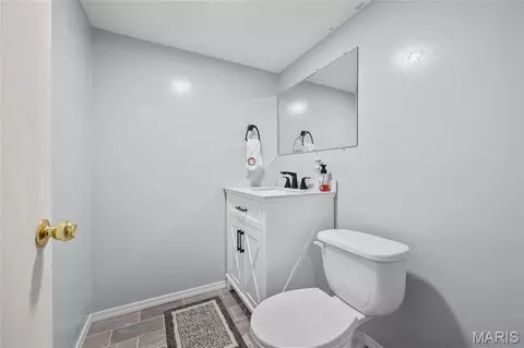 Bath - 3325 Green Dr, Festus, MO 63028 photo 5 of 5