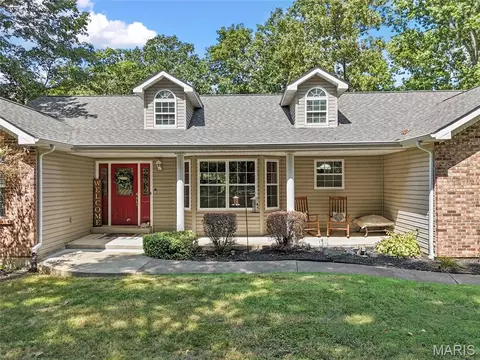 Exterior - 3325 Green Dr, Festus, MO 63028 photo 7 of 12