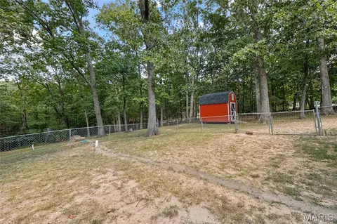 Exterior - 3325 Green Dr, Festus, MO 63028 photo 4 of 12