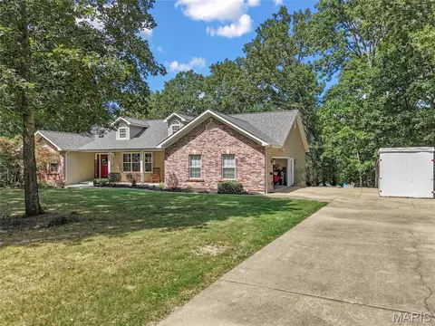 Exterior - 3325 Green Dr, Festus, MO 63028 photo 2 of 12
