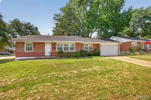 4036 Robert Ave, Saint Louis, MO 63116