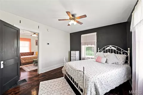 Bedroom - 125 E 9th St, Hermann, MO 65041 photo 2 of 3