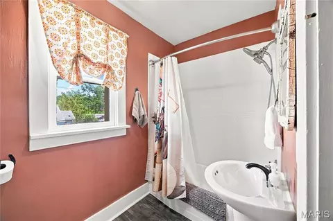 Bath - 125 E 9th St, Hermann, MO 65041 photo 1 of 2