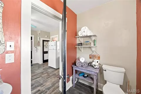 Bath - 125 E 9th St, Hermann, MO 65041 photo 2 of 2