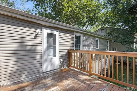 Exterior - 6155 Emerald Ave, Ferguson, MO 63135 photo 3 of 5