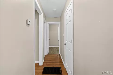 Entry Way - 6155 Emerald Ave, Ferguson, MO 63135 photo 2 of 3
