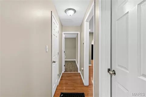 Entry Way - 6155 Emerald Ave, Ferguson, MO 63135 photo 1 of 3