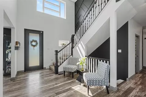 Entry Way - 18 Macarthur Ct, Saint Charles, MO 63304 photo 1 of 2