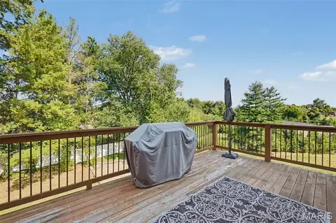 Exterior - 18 Macarthur Ct, Saint Charles, MO 63304 photo 3 of 5