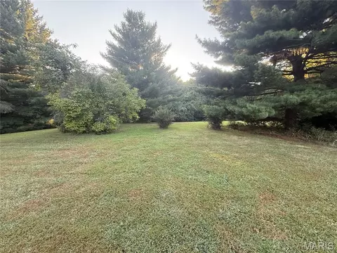 Exterior - 3206 Nottoway Ave, Godfrey, IL 62035 photo 11 of 11