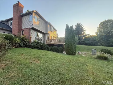 Exterior - 3206 Nottoway Ave, Godfrey, IL 62035 photo 6 of 11