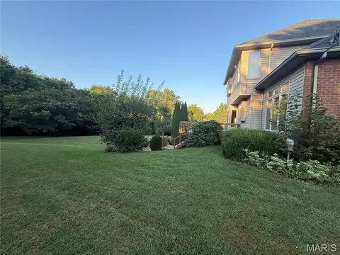 Exterior - 3206 Nottoway Ave, Godfrey, IL 62035 photo 9 of 11