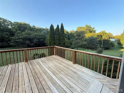 Exterior - 3206 Nottoway Ave, Godfrey, IL 62035 photo 5 of 11
