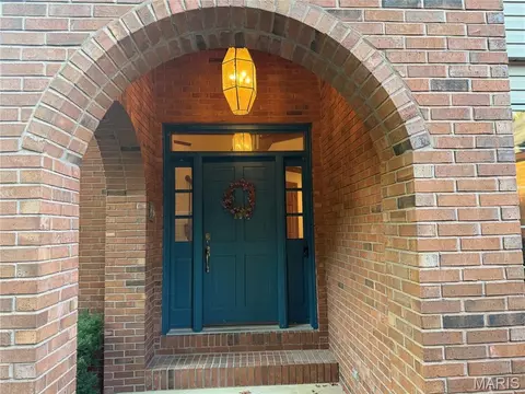 Entry Way - 3206 Nottoway Ave, Godfrey, IL 62035 photo 1 of 3