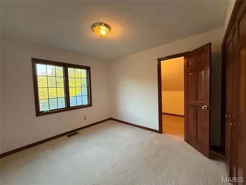 Bedroom - 3206 Nottoway Ave, Godfrey, IL 62035 photo 3 of 4