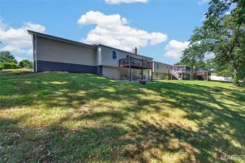 Exterior - 1114 Patsy Ln, O'fallon, MO 63366 photo 8 of 10