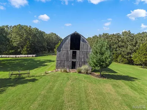 Exterior - 8120 Angell Rd, Gerald, MO 63037 photo 18 of 27