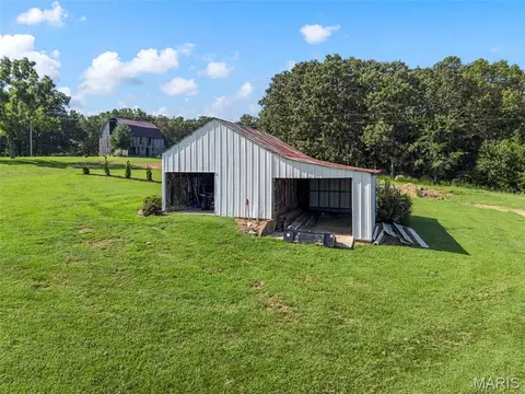 Exterior - 8120 Angell Rd, Gerald, MO 63037 photo 17 of 27
