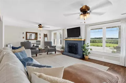 Living - 8120 Angell Rd, Gerald, MO 63037 photo 2 of 6