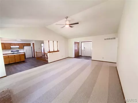 Living - 2827 Bromley Dr, O'fallon, MO 63368 photo 2 of 2