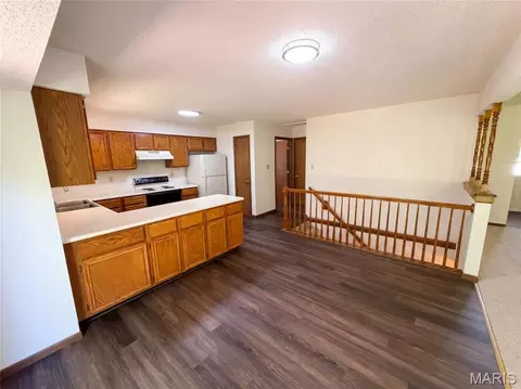 Kitchen - 2827 Bromley Dr, O'fallon, MO 63368 photo 3 of 3