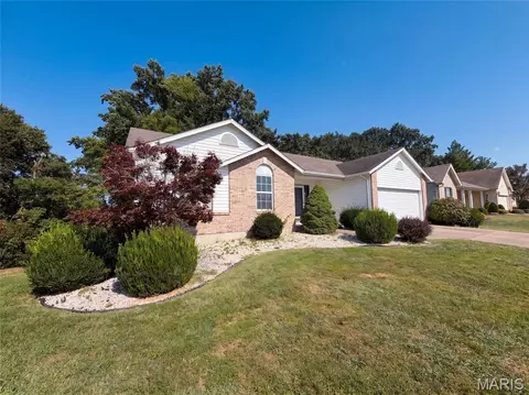 Exterior - 2827 Bromley Dr, O'fallon, MO 63368 photo 4 of 5