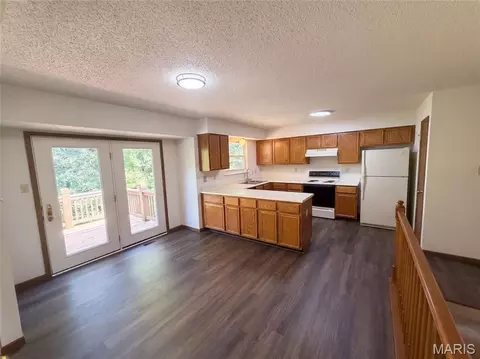 Kitchen - 2827 Bromley Dr, O'fallon, MO 63368 photo 1 of 3