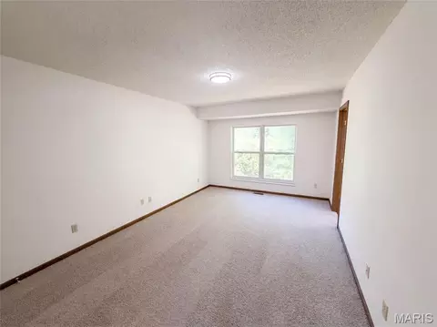 Bedroom - 2827 Bromley Dr, O'fallon, MO 63368 photo 5 of 6