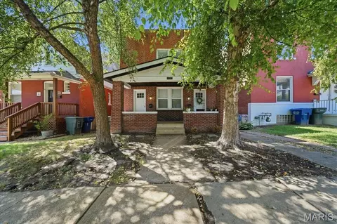 1127 Forest Ave, Saint Louis, MO 63139