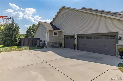 Exterior - 136 Stewards Ln, Eureka, MO 63025 photo 12 of 18