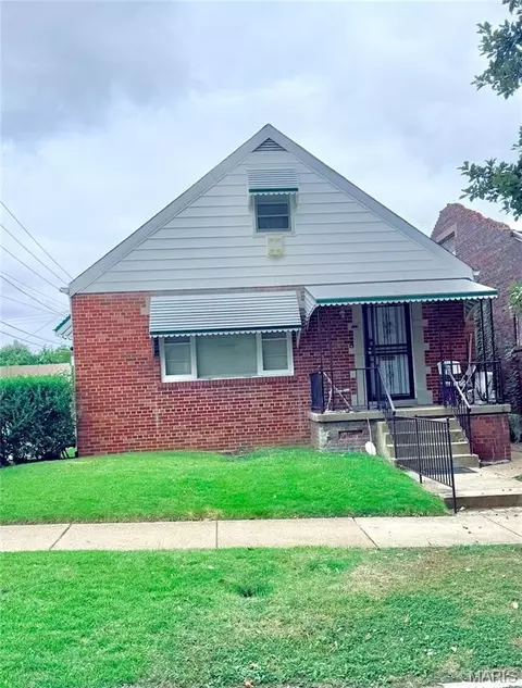 4751 Penrose St, Saint Louis, MO 63115