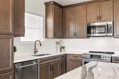 Kitchen - 2 Maple Expanded At Alder Crk, Wright City, MO 63390 photo 3 of 7