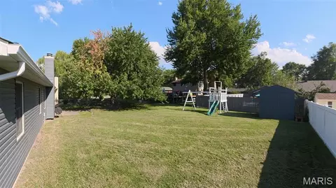 Exterior - 113 White Pine Ave, O'fallon, IL 62269 photo 2 of 5