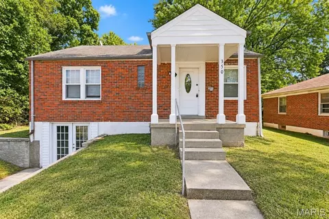 350 N New Florissant Rd, Florissant, MO 63031