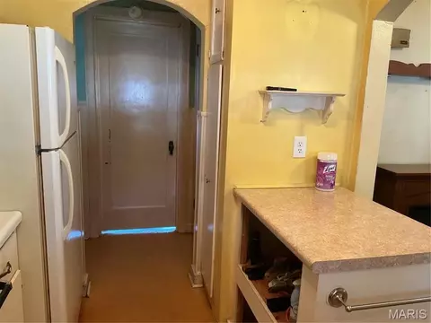 Entry Way - 412 W Springfield Ave, Union, MO 63084 photo 1 of 3