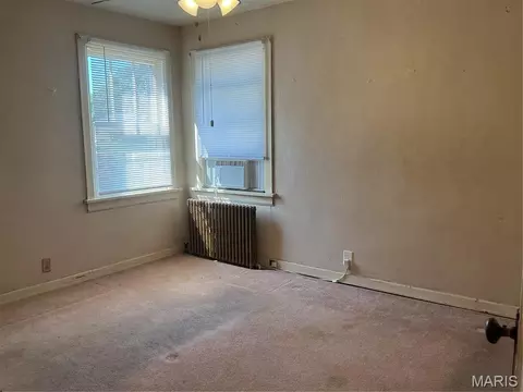 Bedroom - 412 W Springfield Ave, Union, MO 63084 photo 5 of 7