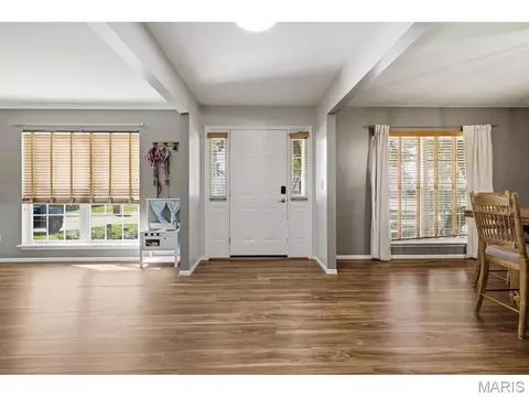 Entry Way - 15 Millers Ct, O'fallon, MO 63366 photo 1 of 2