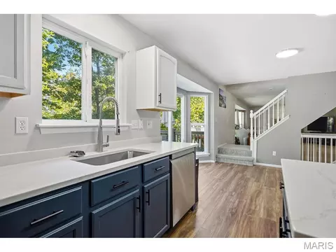 Kitchen - 15 Millers Ct, O'fallon, MO 63366 photo 5 of 5