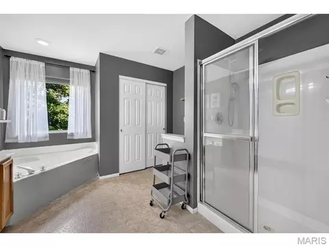 Bath - 15 Millers Ct, O'fallon, MO 63366 photo 4 of 5