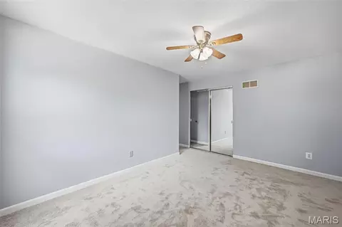 Bedroom - 2902 Flameglow Dr, Saint Louis, MO 63129 photo 5 of 10