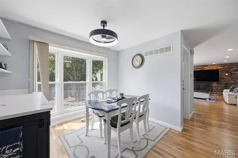 Dining - 2902 Flameglow Dr, Saint Louis, MO 63129 photo 3 of 3