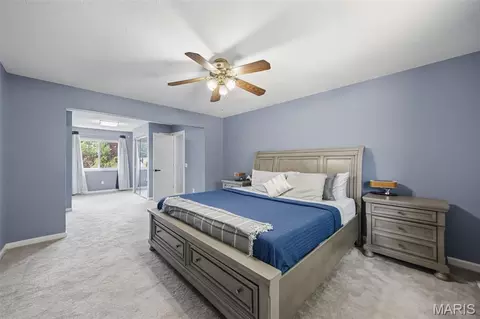 Bedroom - 2902 Flameglow Dr, Saint Louis, MO 63129 photo 7 of 10