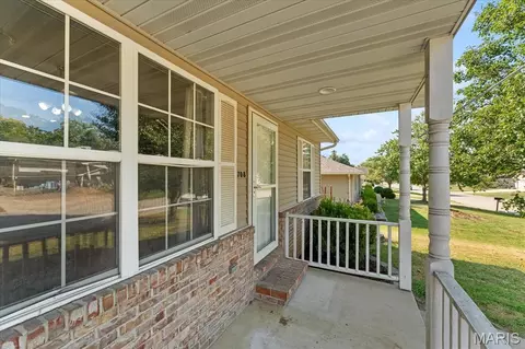 Exterior - 708 S Library St, Waterloo, IL 62298 photo 2 of 9