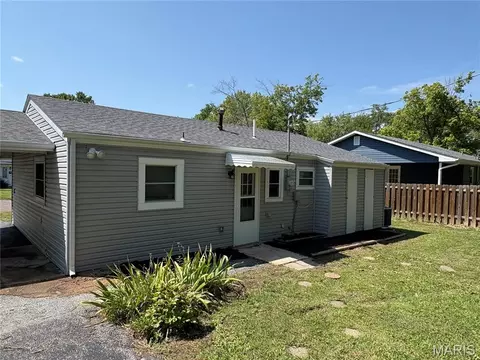 Exterior - 9 Circle Dr, Union, MO 63084 photo 2 of 3