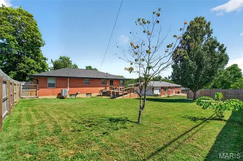 Exterior - 1004 E 9th St, Rolla, MO 65401 photo 8 of 9