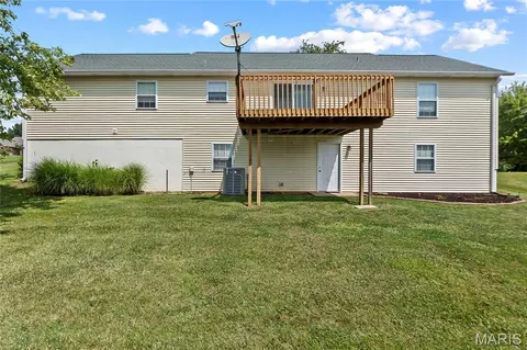 Exterior - 1655 Deerwood Dr, Jackson, MO 63755 photo 6 of 9