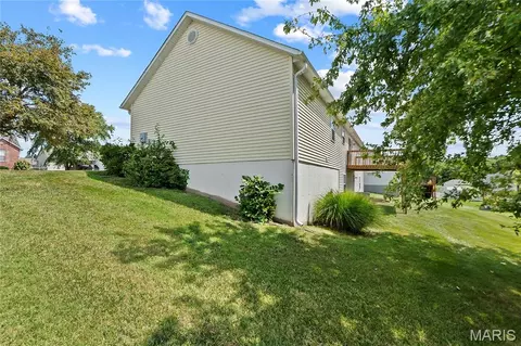 Exterior - 1655 Deerwood Dr, Jackson, MO 63755 photo 8 of 9