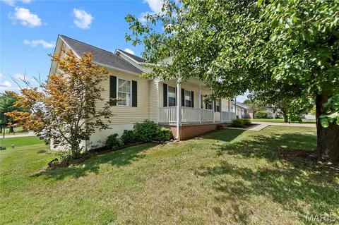 Exterior - 1655 Deerwood Dr, Jackson, MO 63755 photo 4 of 9