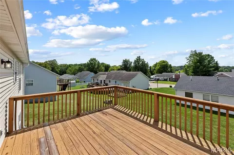 Exterior - 1655 Deerwood Dr, Jackson, MO 63755 photo 7 of 9